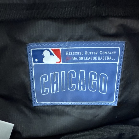 MLB Chicago Cubs Herschel Co. Blue Fanny Pack‎ All Over Logo Print - Picture 8 of 12